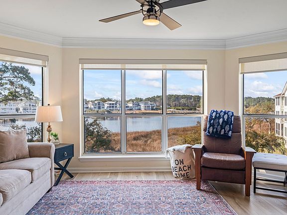 3rd image of 4560 Greenbriar Dr. #306B