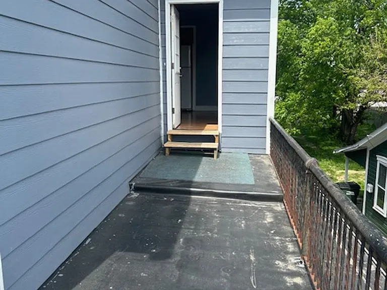 925 Xenia Ave — Photo 25
