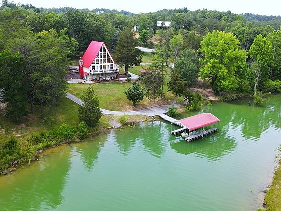 4th image of 1819 Parrots Chapel Rd