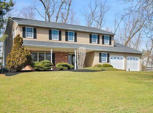 1346 Timber Ln, Hatfield, PA 19440