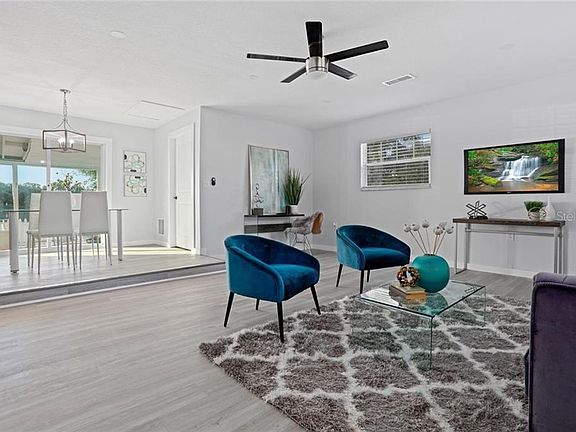 3rd image of 3756 Wateroaks Dr