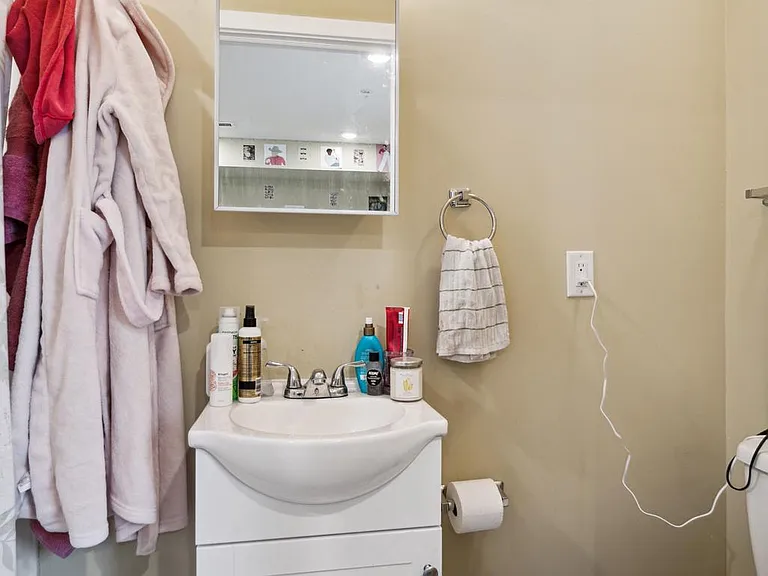 2214 N Camac St #1 — Photo 16