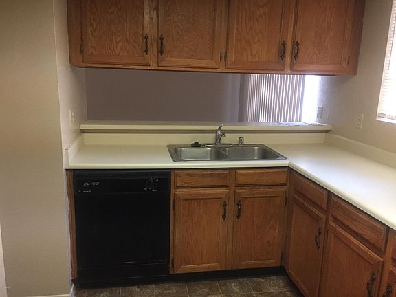 3rd image of 1436 W La Jolla Dr