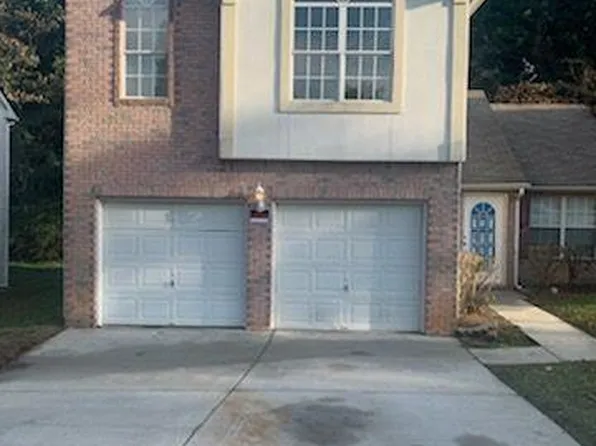 6258 Crooked Creek Dr, Rex, GA 30273