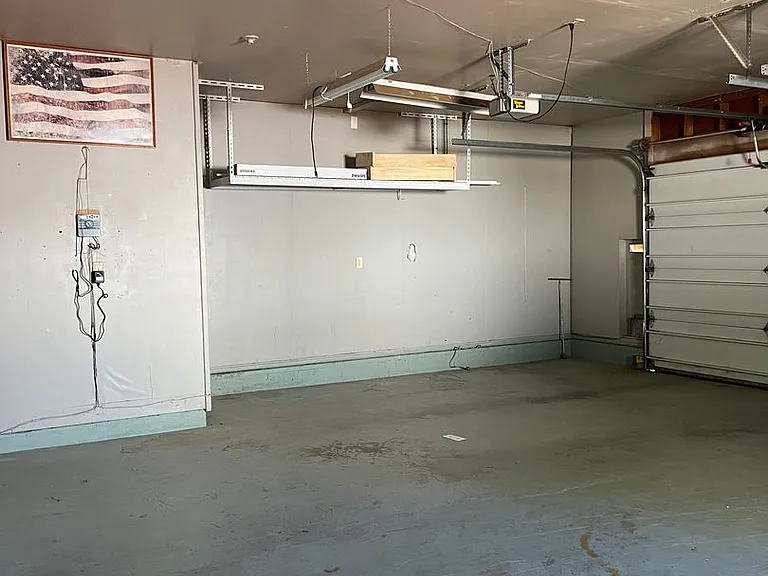 770 W Highland Ave — Photo 13