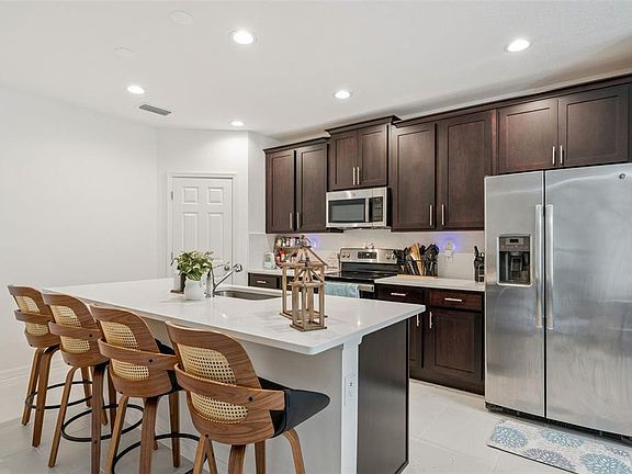 4th image of 1055 CHASE AUSTIN WAY