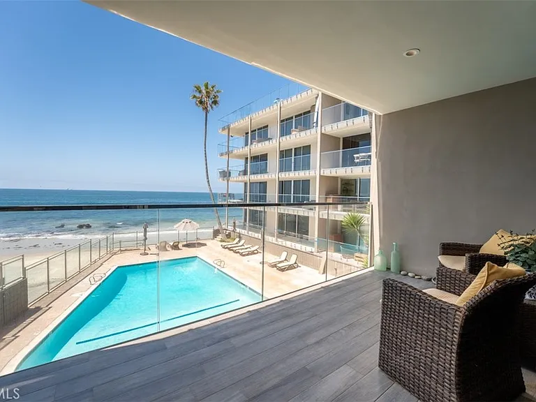 1585 S Coast Hwy #24 — Photo 3
