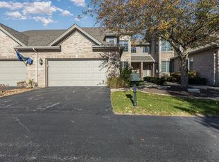 1715 Apple Blossom Dr, Munster, IN 46321