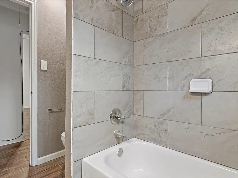12015 Pompton Dr — Photo 14