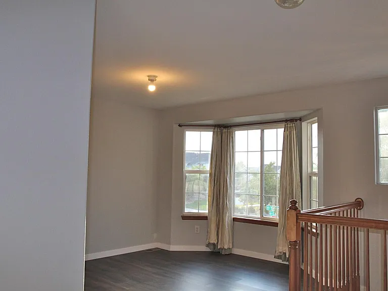 Loft has great bay window and walk in closet!