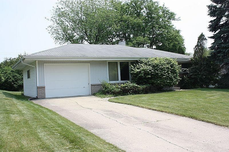 2nd image of 5226 Morley Dr