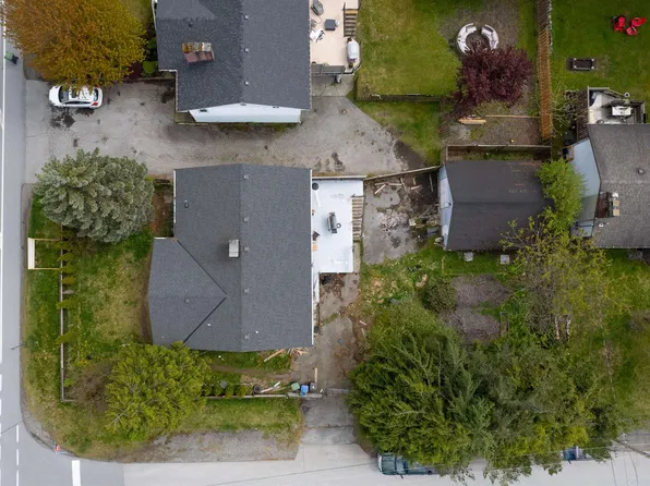 1600 Depot Rd E, Squamish, BC V0N 1H0
