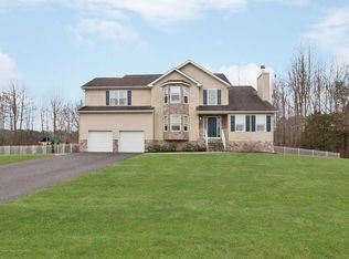 21 Maxim Ct, Jackson, NJ 08527