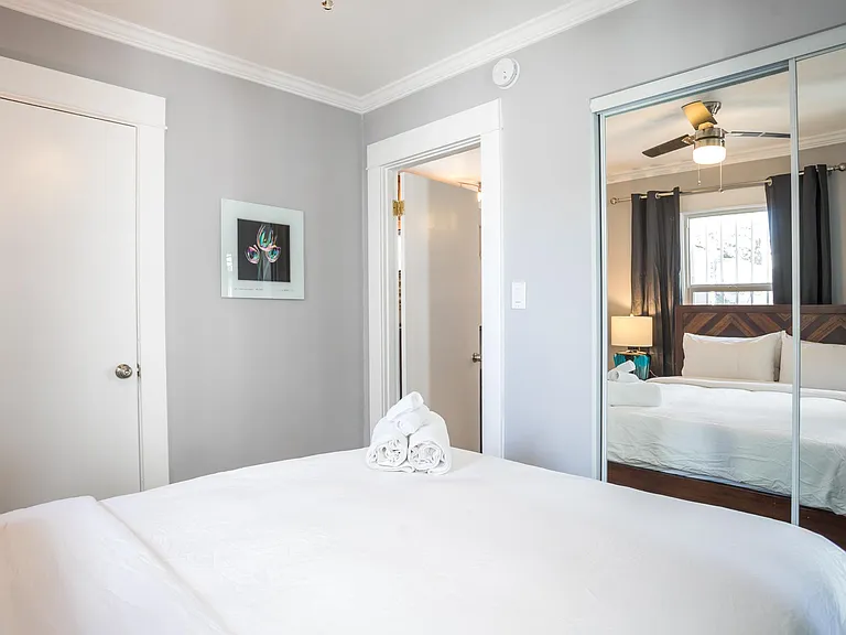 766 N El Centro Ave — Photo 15