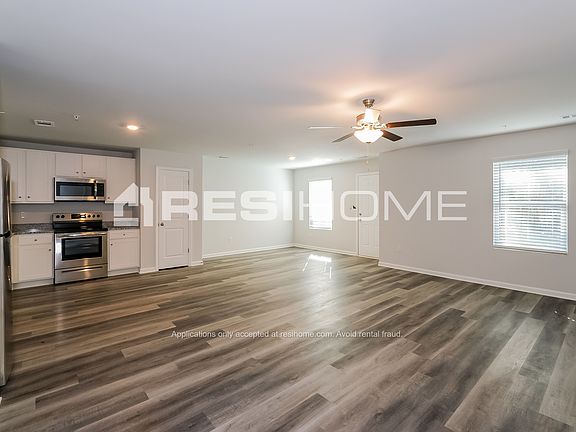 5th image of 107 Wellbrook Ct NE