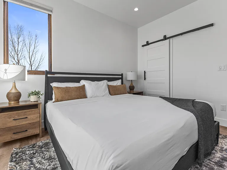 Master Bedroom |Walk-in Closet