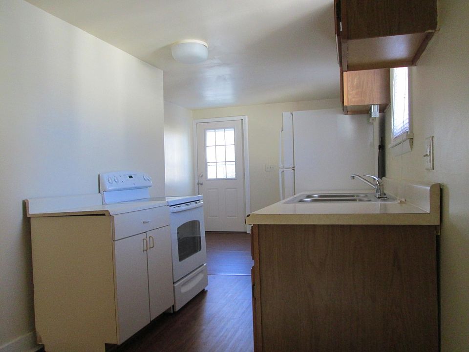 1st image of 29 3rd St #B