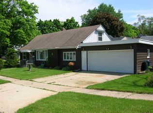 703 Glendale Ave, Rockford, IL 61108
