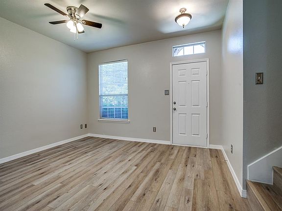 3rd image of 2300 Pecan Dr
