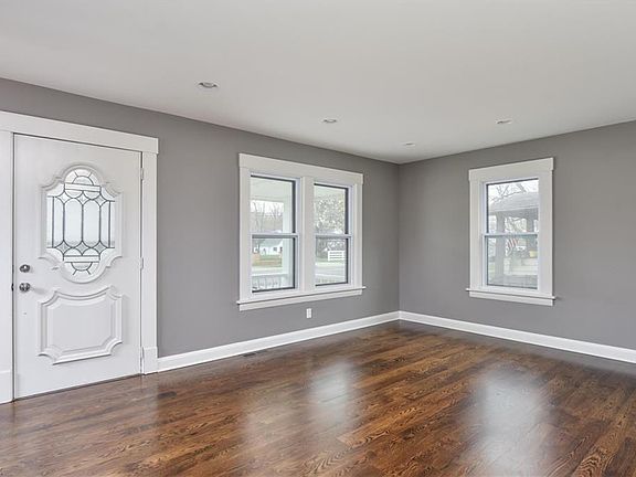 5th image of 1220 Broadway Ave