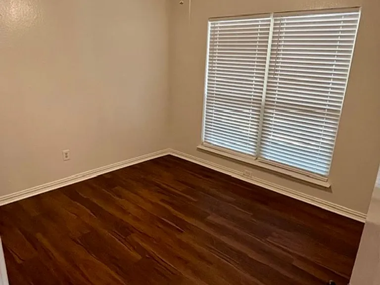 3013 Clover Ln — Photo 14
