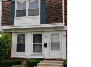 1976 Chelmsford Pl, Hoffman Estates, IL 60169