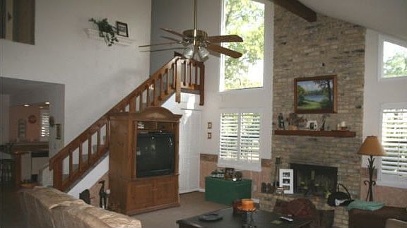 2nd image of 250 Woodstock Ct