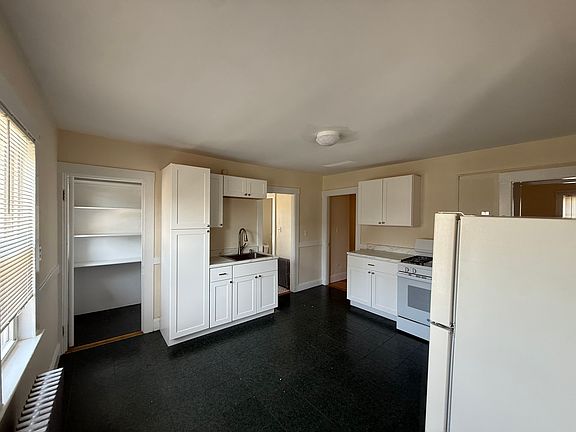 2nd image of 899 Broadway #4