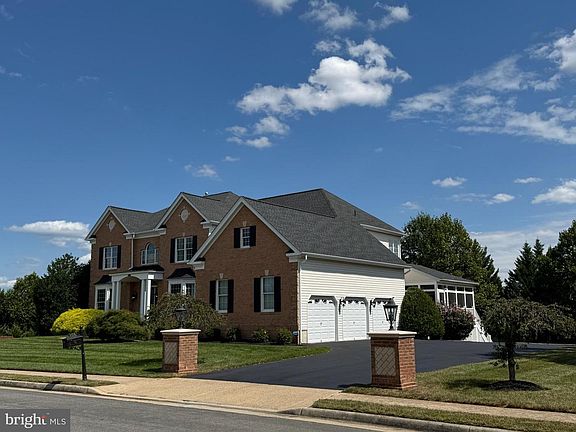 2nd image of 43116 Unison Knoll Cir