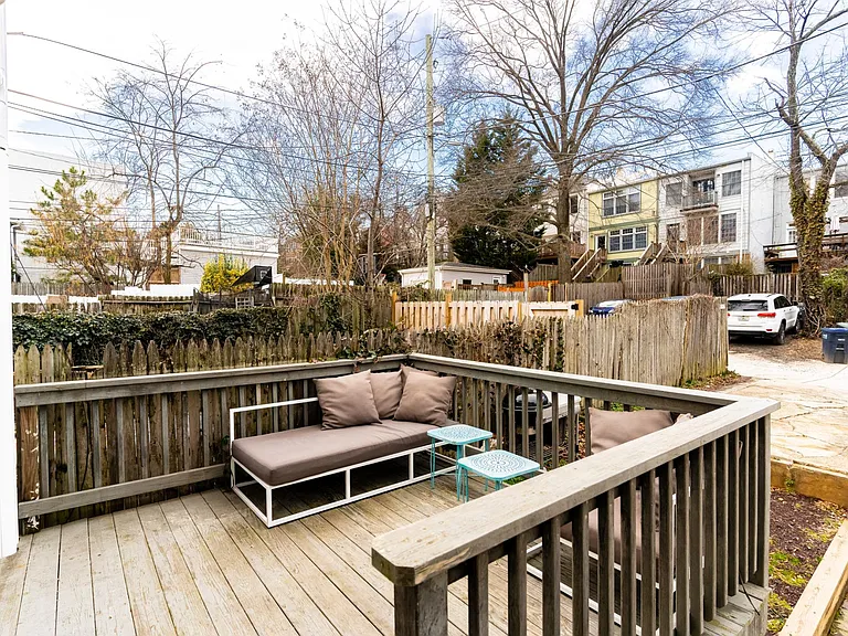 Deck off Family Room