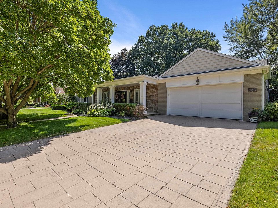 959 N Renaud Rd, Grosse Pointe Woods, MI 48236 MLS 50123717 Zillow