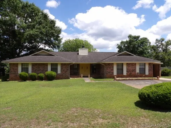 43 Harrison Dr, Daleville, AL 36322