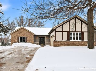 3510 Turnberry Dr, McHenry, IL 60050