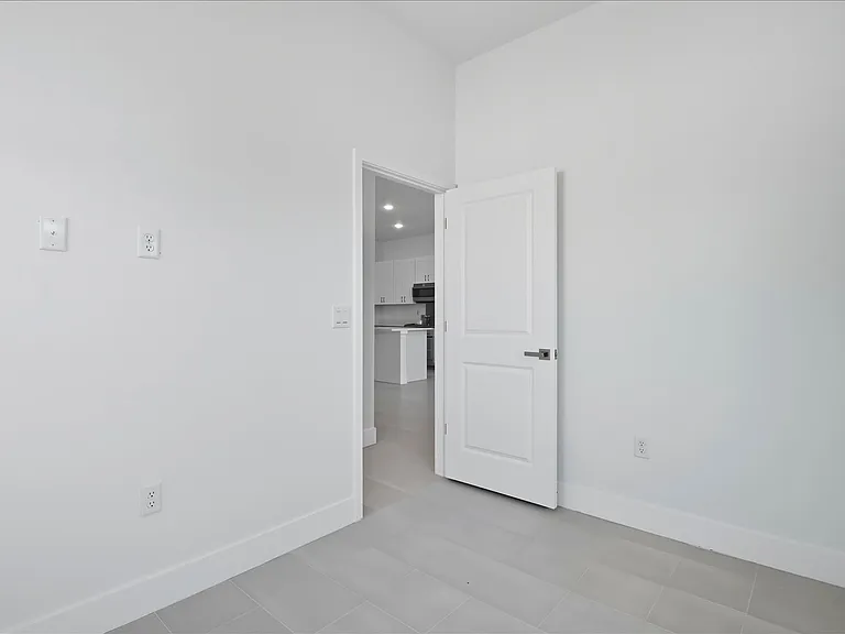 3999 SW Shorewood Dr — Photo 18