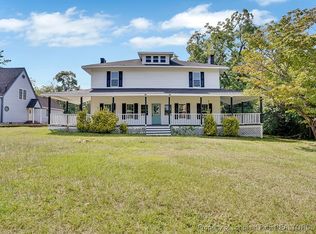 201 N College St, Red Springs, NC 28377