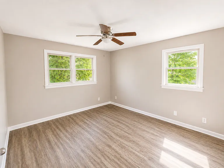 6902 Betsy Ross Dr — Photo 2