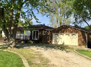 2463 N 2750w Rd, Kankakee, IL 60901