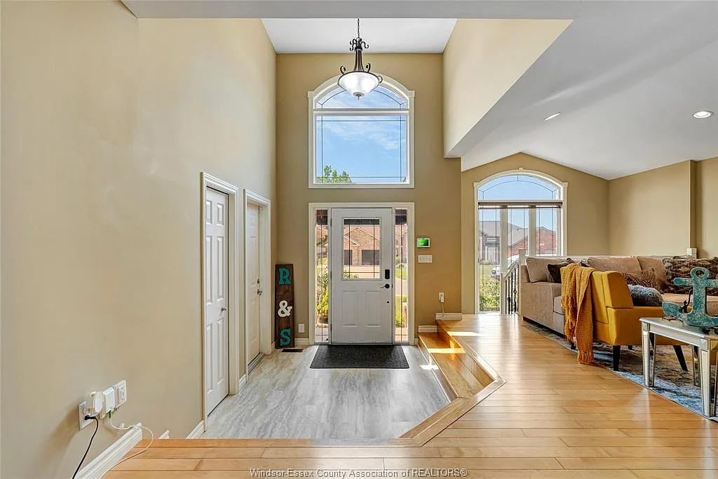 3 bed, $2,600 — Photo 4