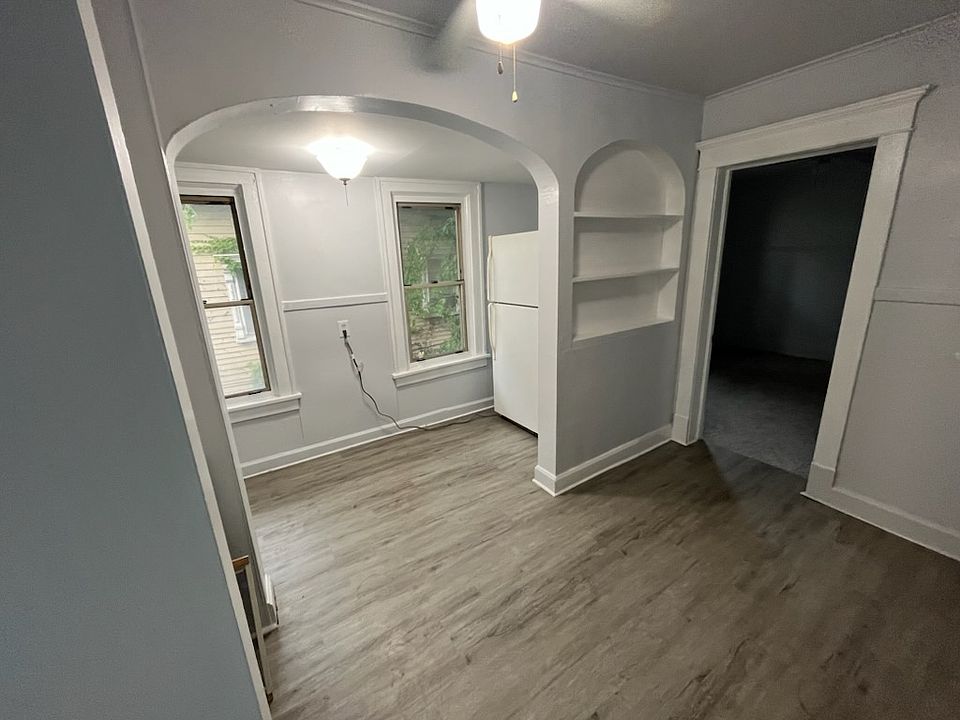 1st image of 152 Elmwood Ave #1