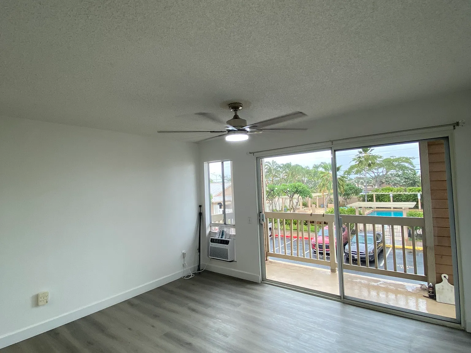 91-1219 Kaneana St — Photo 3