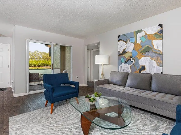 Weston Place Apartments — Photo 21