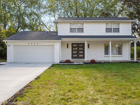 4427 Westover Dr, West Bloomfield, MI 48323
