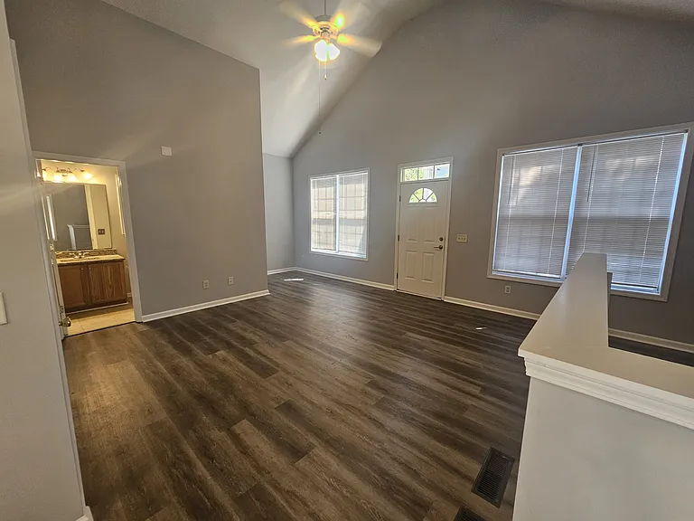 3480 Continental Dr — Photo 5