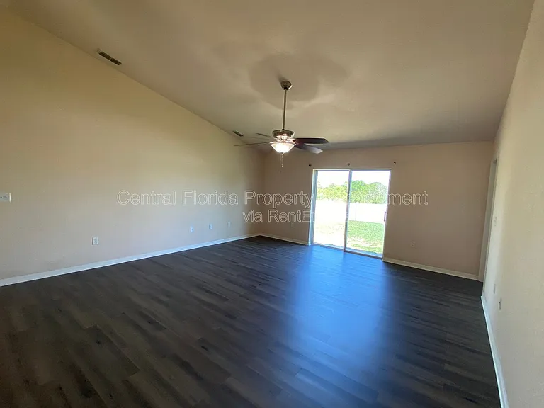 250 Highland Meadows Ct — Photo 20