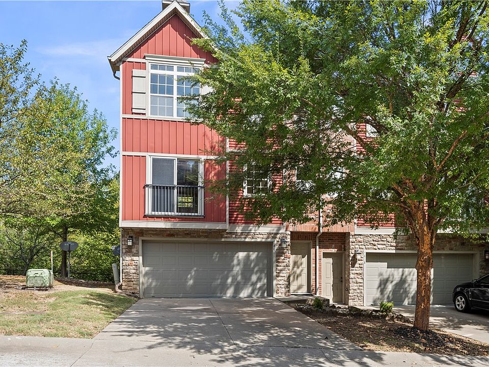 1st image of 2862 Redstone Dr