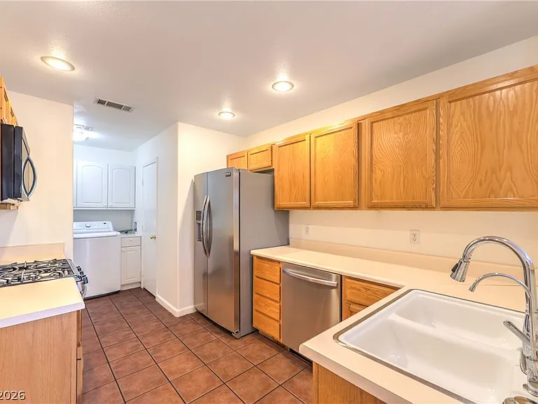 8136 Autumn Star Ave — Photo 7