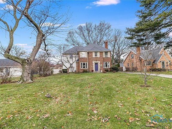 2nd image of 535 Clover Ln