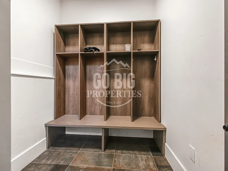 55190 Gallatin Rd — Photo 20