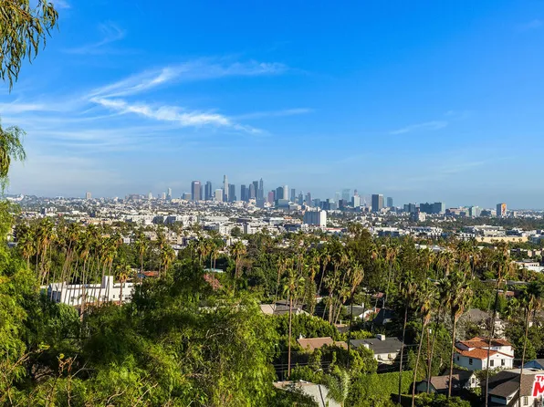 1750 N Fairfax Ave, Los Angeles, CA 90046