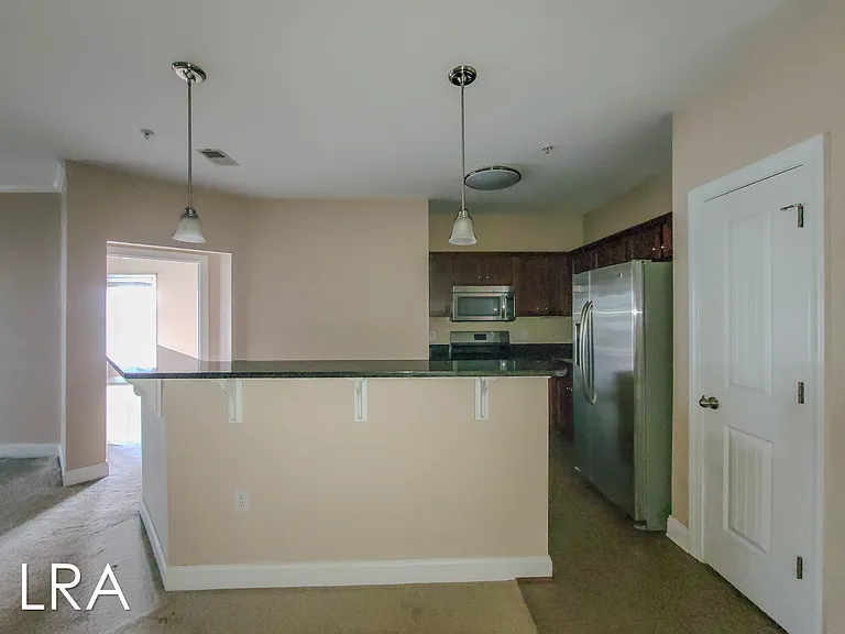 300 Gateway Dr #346 — Photo 2